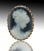 Venice Yellow gold cameo brooch and pendant - Cameo Size : 1 inch.