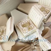 Torta Portaconfetti Libro con Nappina Calice Comunione - ARTICOLO : Torta da 20 Pezzi
