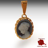 Venice  gold cameo necklace - Size : 12-14 mm.
