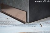 Battiscopa zoccolino in alluminio rame lucido altezza mm80 €14,99 al ml.